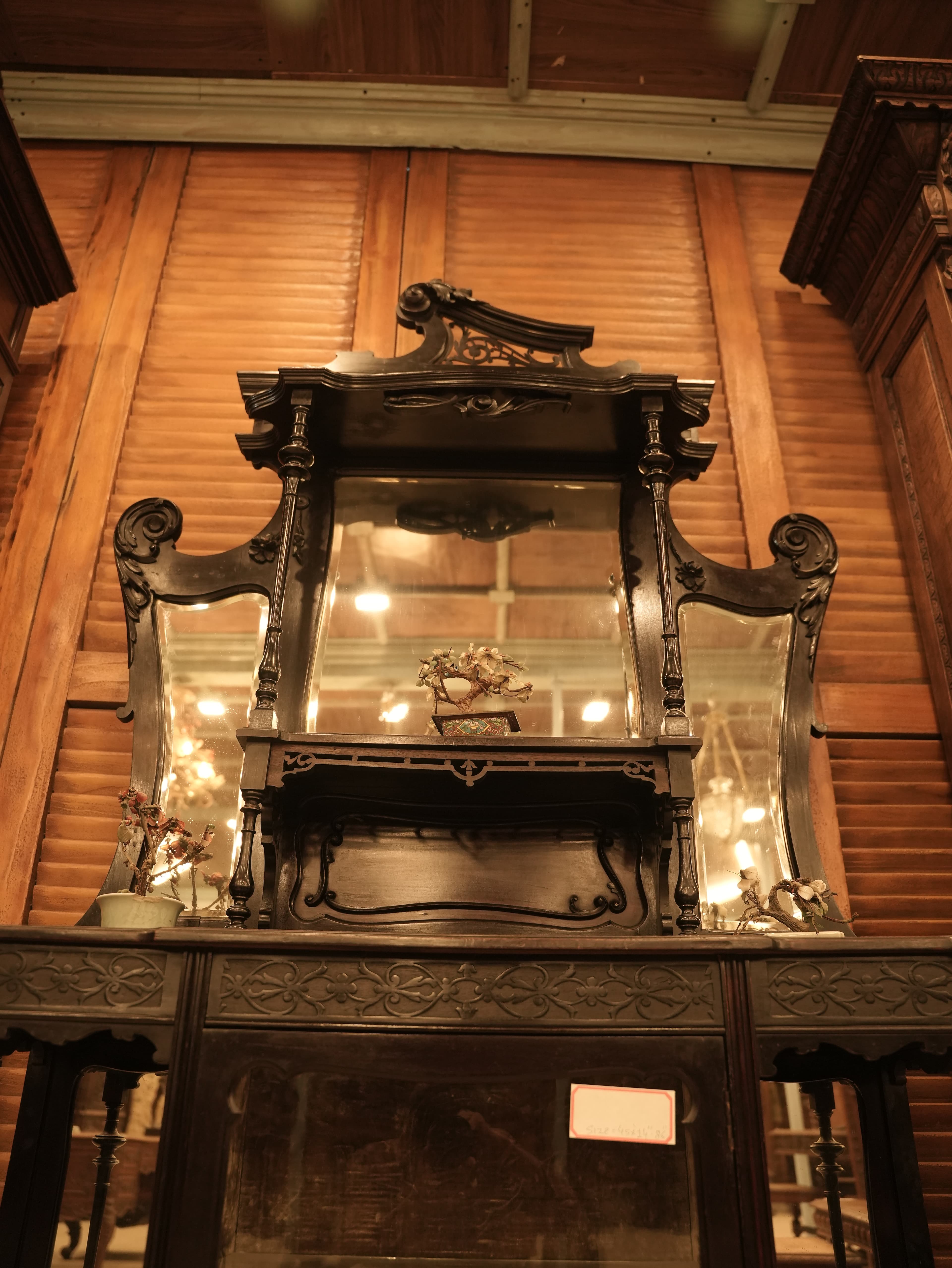 Antique interior gallery showcase