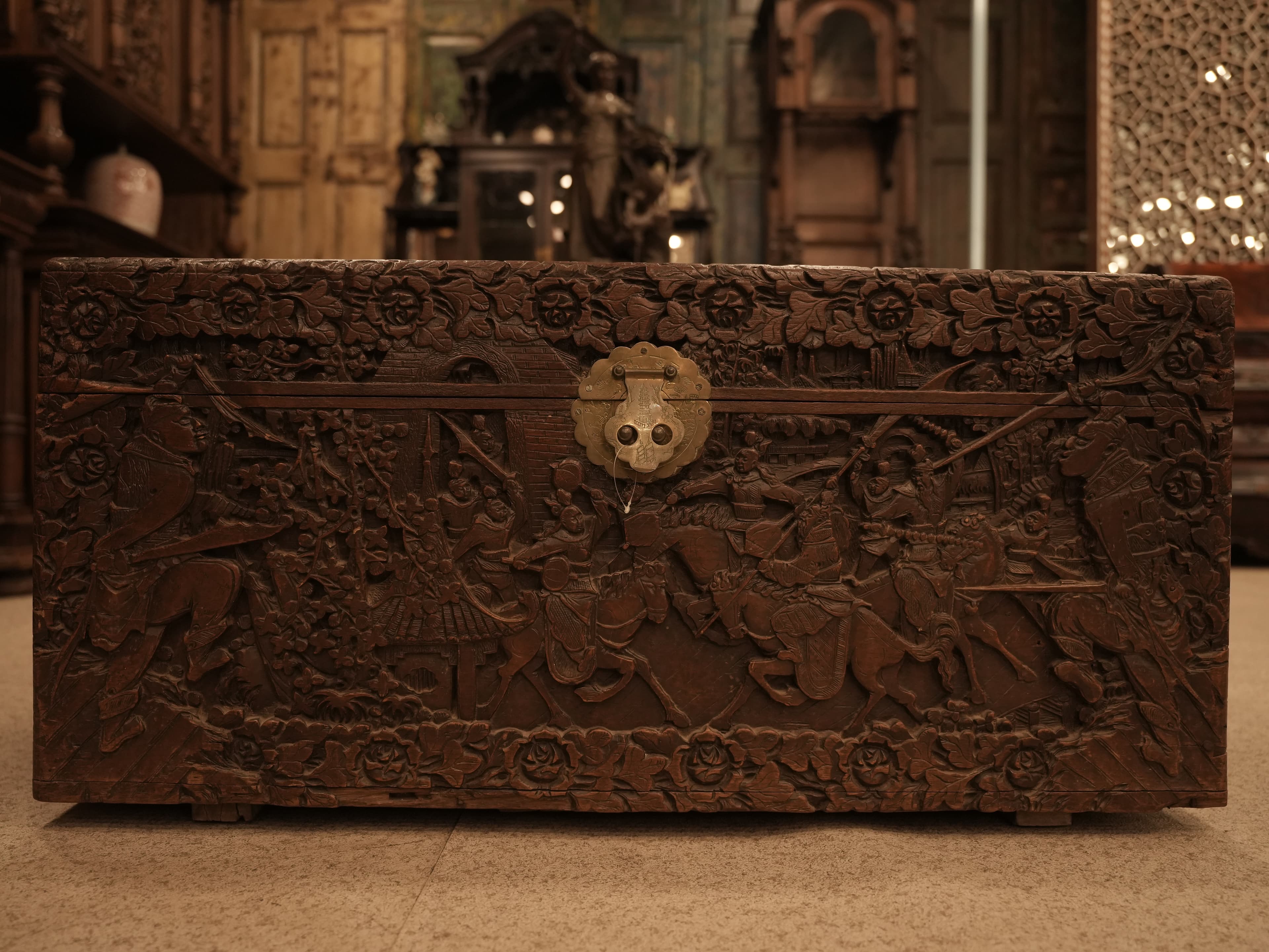 Antique interior gallery showcase